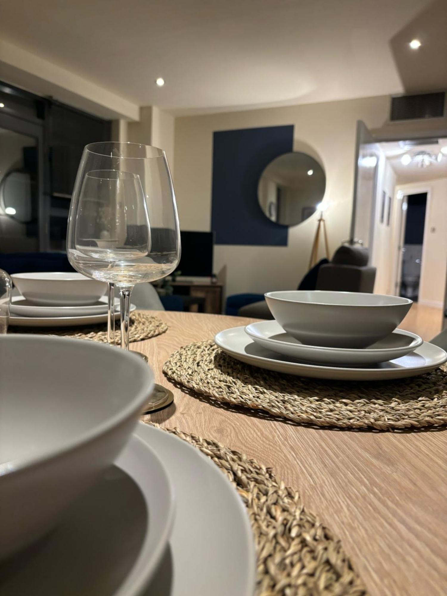 Modern 2 Bdr Flat In Nottingham City Centre With Free Parking المظهر الخارجي الصورة